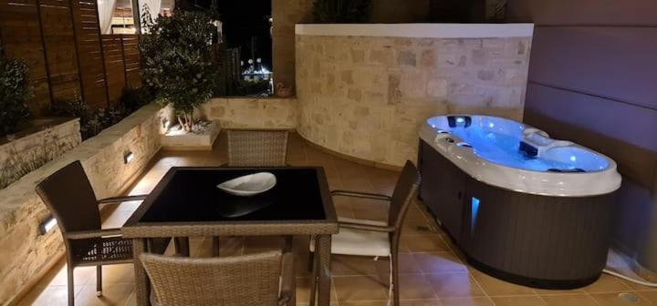 Villy Luxury Home 1 Agia  Buitenkant foto